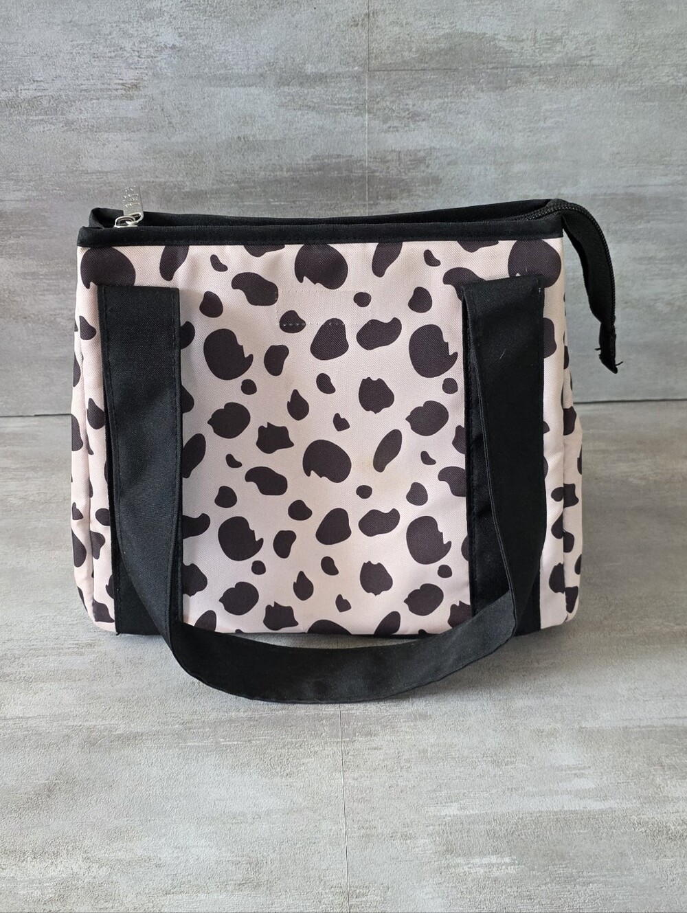 Fit + Fresh Stylish Leopard Print Insulated Lunch Bag Zipper Closure.